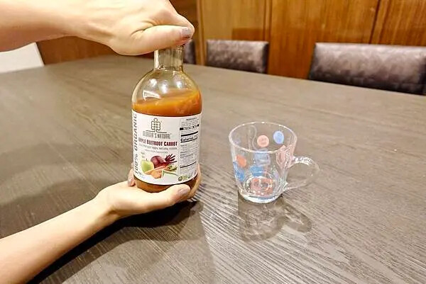 台北日華好物推薦夏威夷豆腰果蔬果原汁，推薦信義區健康補給站。