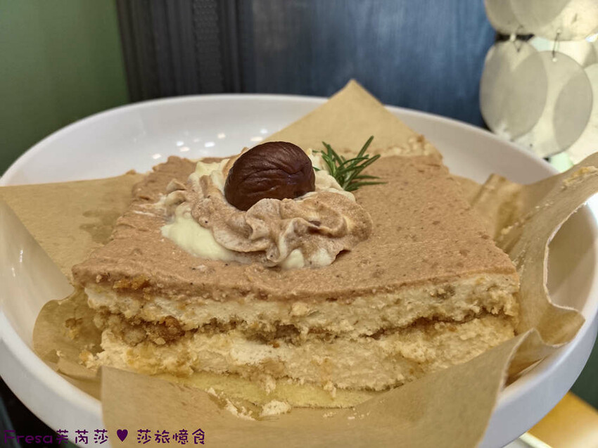 台中大雅19House牛排推薦三拼肉量超滿足,人氣拼盤吃肉喝到飽。