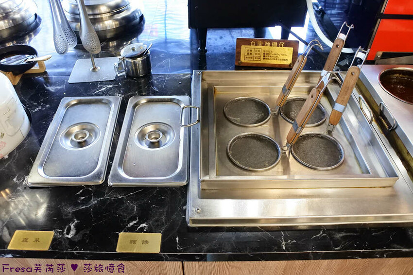 台中大雅19House牛排推薦三拼肉量超滿足,人氣拼盤吃肉喝到飽。