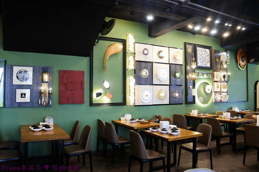 台中大雅19House牛排推薦三拼肉量超滿足,人氣拼盤吃肉喝到飽。