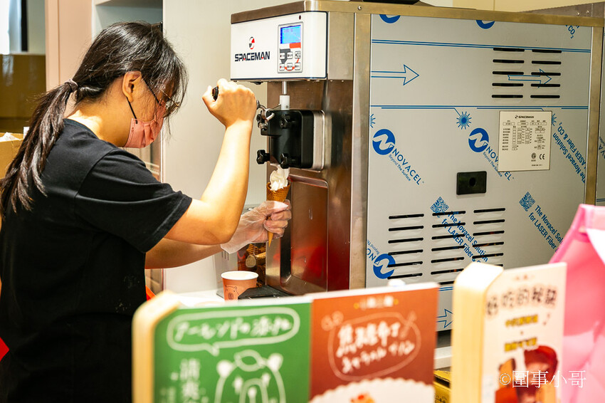 桃園內壢美食景點-卡比拉拉,超萌水豚君們圍繞著各式的手工點心大樹,太可愛了!!!(邀約 @圍事小哥的幸福相框