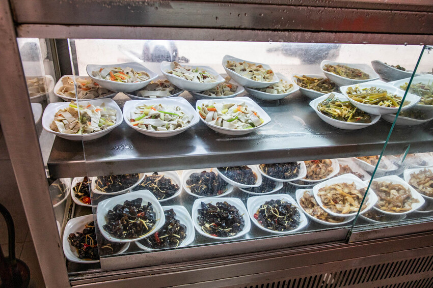 員林必吃老字號魚滿堂排骨麵推薦,在地30年老店。