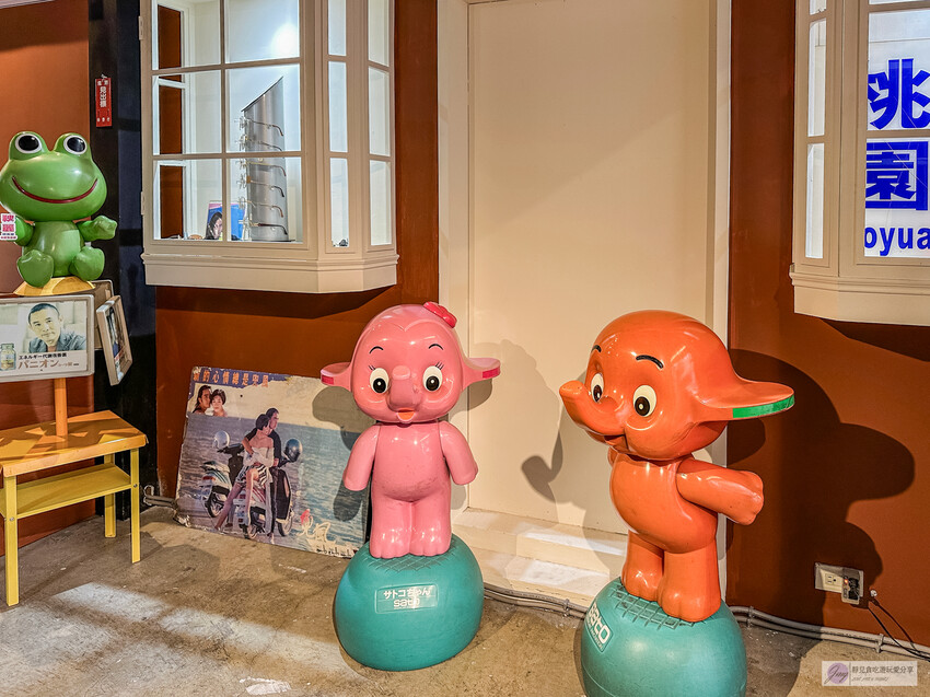 桃園火車站旁昭和復古咖啡廳推薦，鄰近桃園火車站。