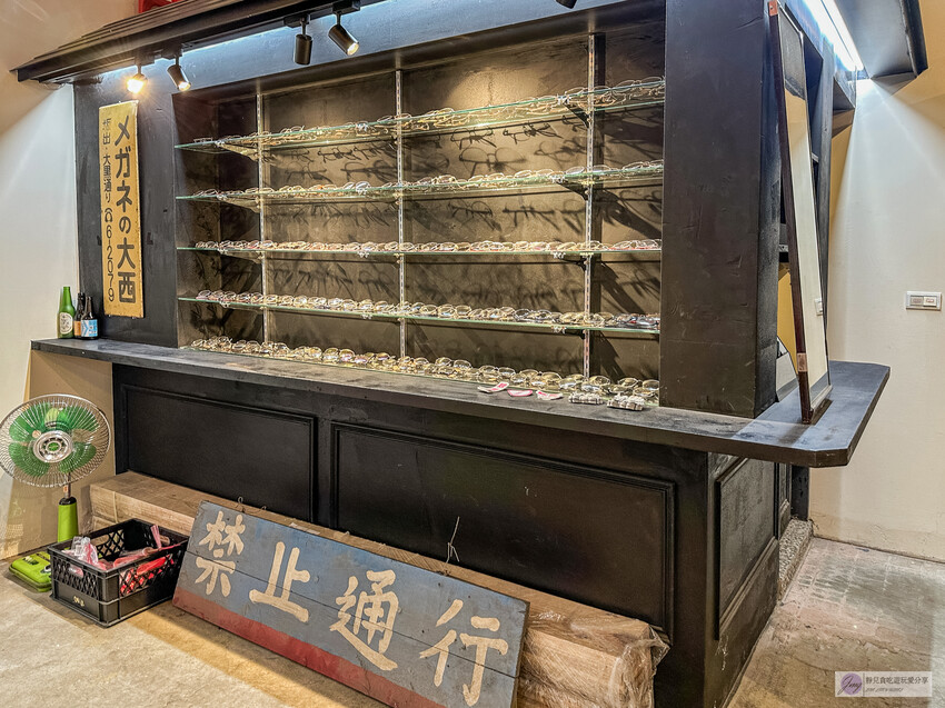 桃園火車站旁昭和復古咖啡廳推薦，鄰近桃園火車站。