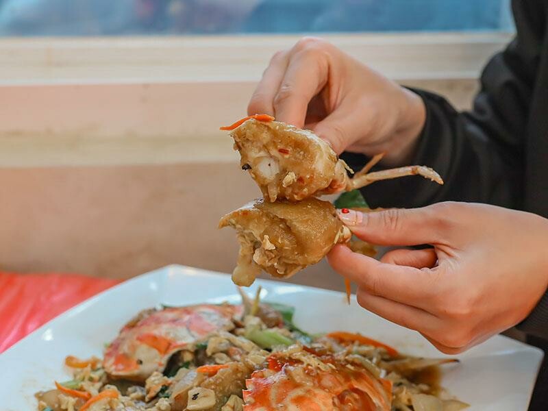 永安漁港平價快炒推薦！秋天必吃螃蟹季，桃園新屋美食。