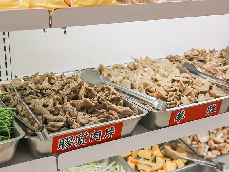 新竹羊肉爐吃到飽推薦！羊霸天下只要$538，羊大骨羊腳筋無限供應。