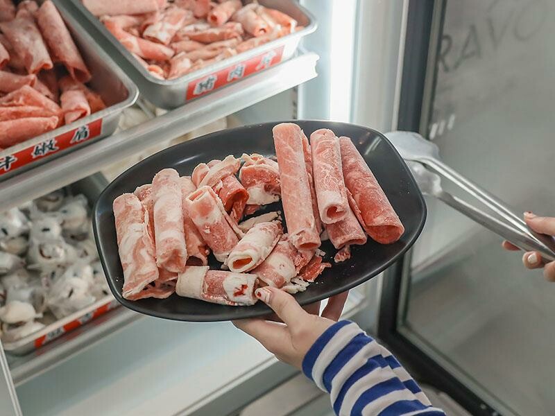 新竹羊肉爐吃到飽推薦！羊霸天下只要$538，羊大骨羊腳筋無限供應。