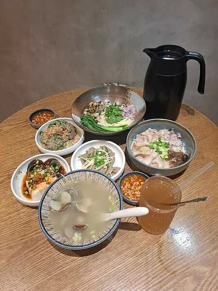 2024米其林新中式麵店!台中VARMT發楞吃,台中西區米其林推薦。