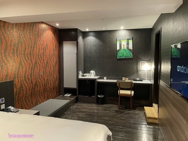 台中塔木德一中館開箱！逛夜市住這最方便，大房型附停車位。