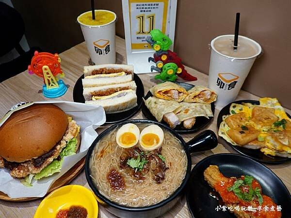 餐食合照-卯食沙鹿店.jpg
