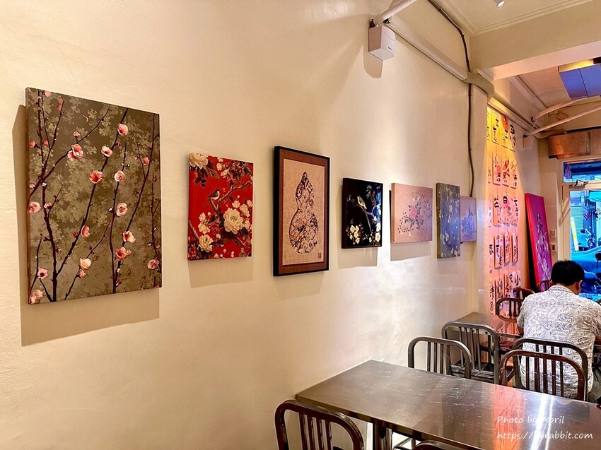 台中忠孝夜市旁！落花小籠湯包文青風小籠湯包，隱藏版美食清單跟上。