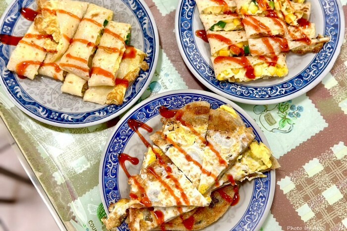 台中忠孝夜市旁！落花小籠湯包文青風小籠湯包，隱藏版美食清單跟上。