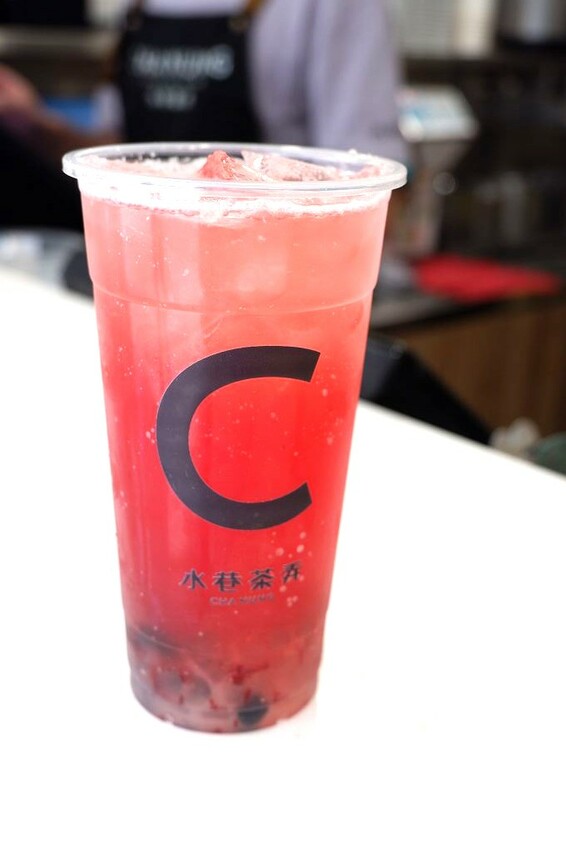 行天宮飲料推薦！水巷茶弄台北松江店必喝特調公開，巷弄隱藏版不能錯過。