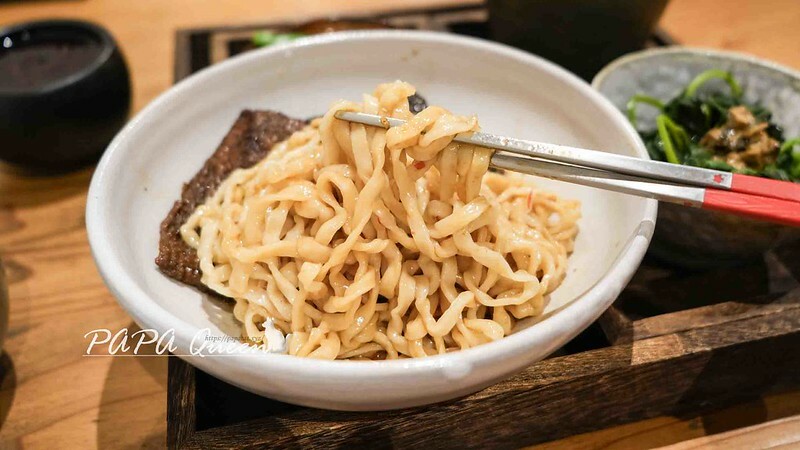 台中文青必吃!三津製麵249老宅,手工素麵套餐Q彈到停不下來。