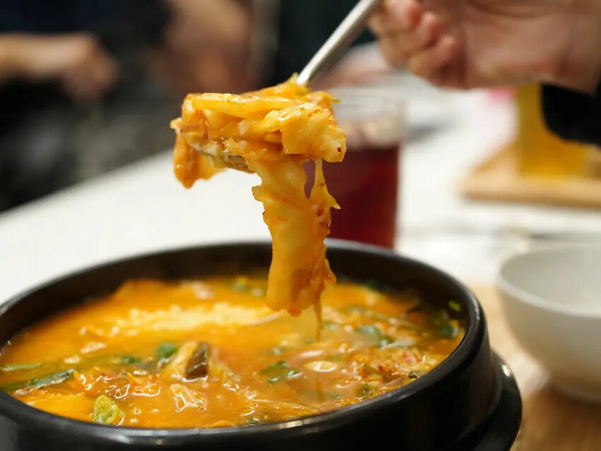 台南美食餐廳│寶煲餐飲│東區質感美食│開幕三重送│被整塊土魠