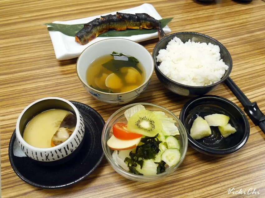 土城捷運站美食必吃！あめ辰鮨.小料理套餐大公開，土城美食隱藏日料。