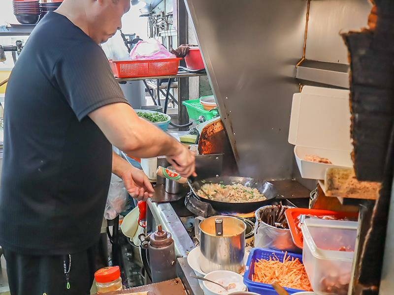 新竹南寮必吃！龍門燉品50秒爆炒炒飯，新竹北區美食推薦。