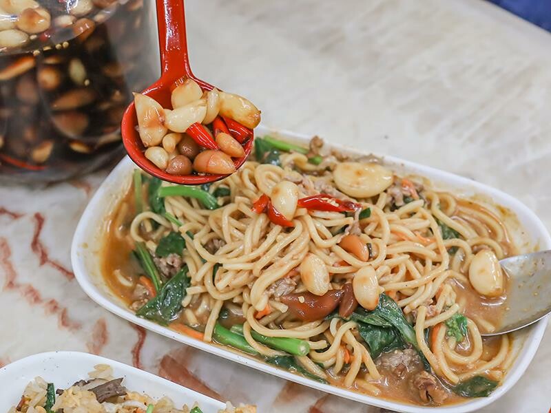 新竹南寮必吃！龍門燉品50秒爆炒炒飯，新竹北區美食推薦。