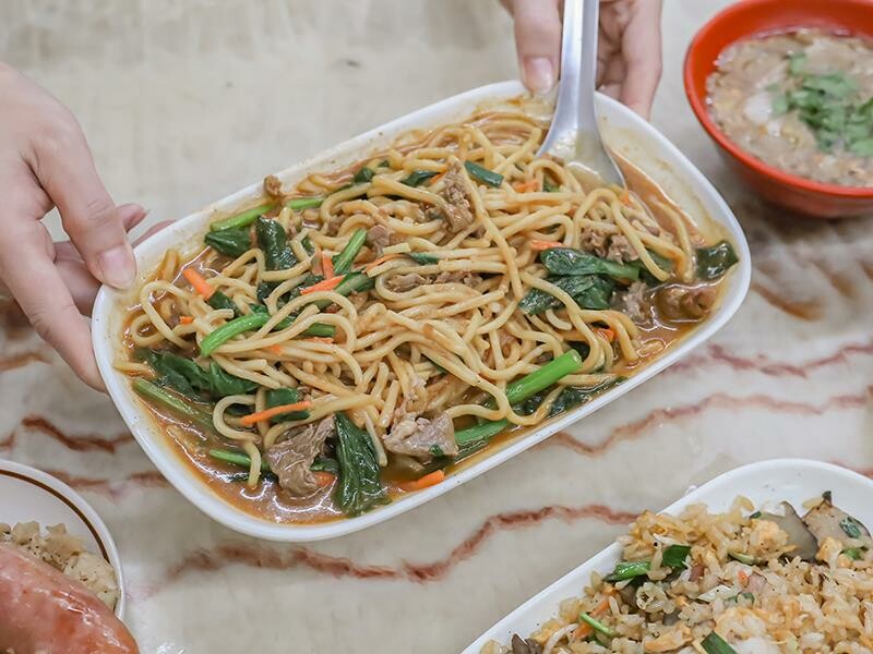 新竹南寮必吃！龍門燉品50秒爆炒炒飯，新竹北區美食推薦。