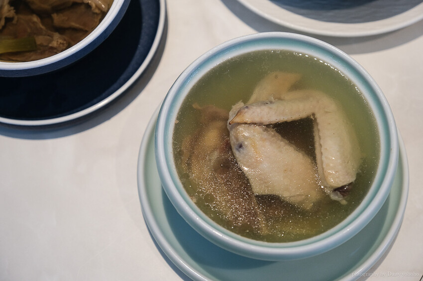 台南市南區漢來上海湯包插旗誠品生活台南店！漢來美食的18摺工藝、湯汁飽滿小籠湯包，台南餐廳推薦