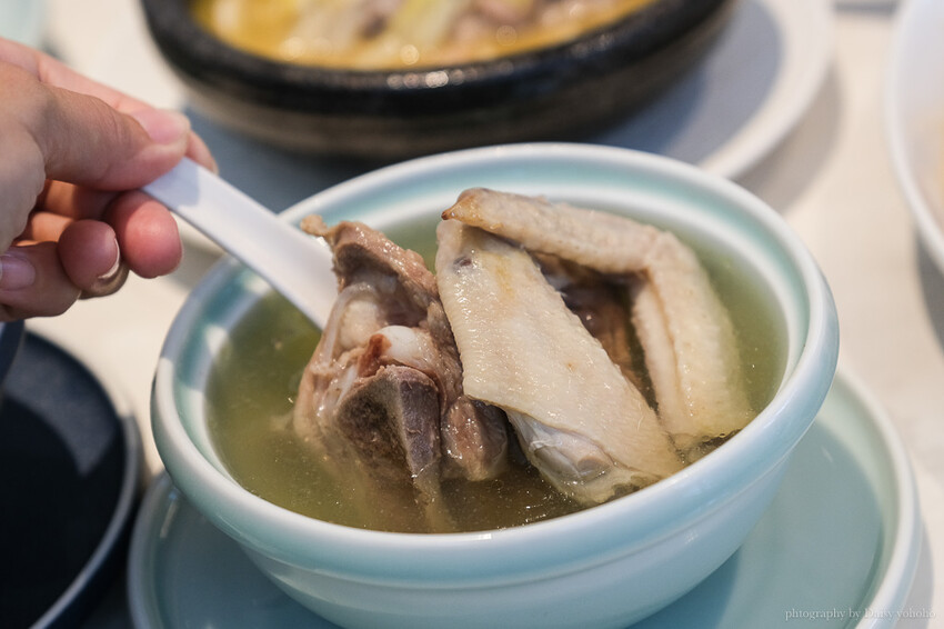 台南市南區漢來上海湯包插旗誠品生活台南店！漢來美食的18摺工藝、湯汁飽滿小籠湯包，台南餐廳推薦