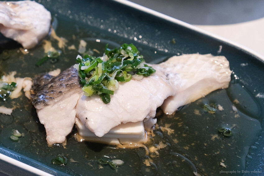 台南市南區漢來上海湯包插旗誠品生活台南店！漢來美食的18摺工藝、湯汁飽滿小籠湯包，台南餐廳推薦