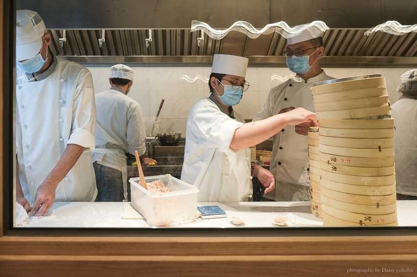 台南市南區漢來上海湯包插旗誠品生活台南店！漢來美食的18摺工藝、湯汁飽滿小籠湯包，台南餐廳推薦
