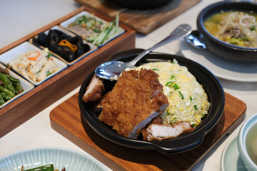 台南市南區漢來上海湯包插旗誠品生活台南店！漢來美食的18摺工藝、湯汁飽滿小籠湯包，台南餐廳推薦
