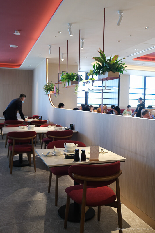 台南市南區漢來上海湯包插旗誠品生活台南店！漢來美食的18摺工藝、湯汁飽滿小籠湯包，台南餐廳推薦