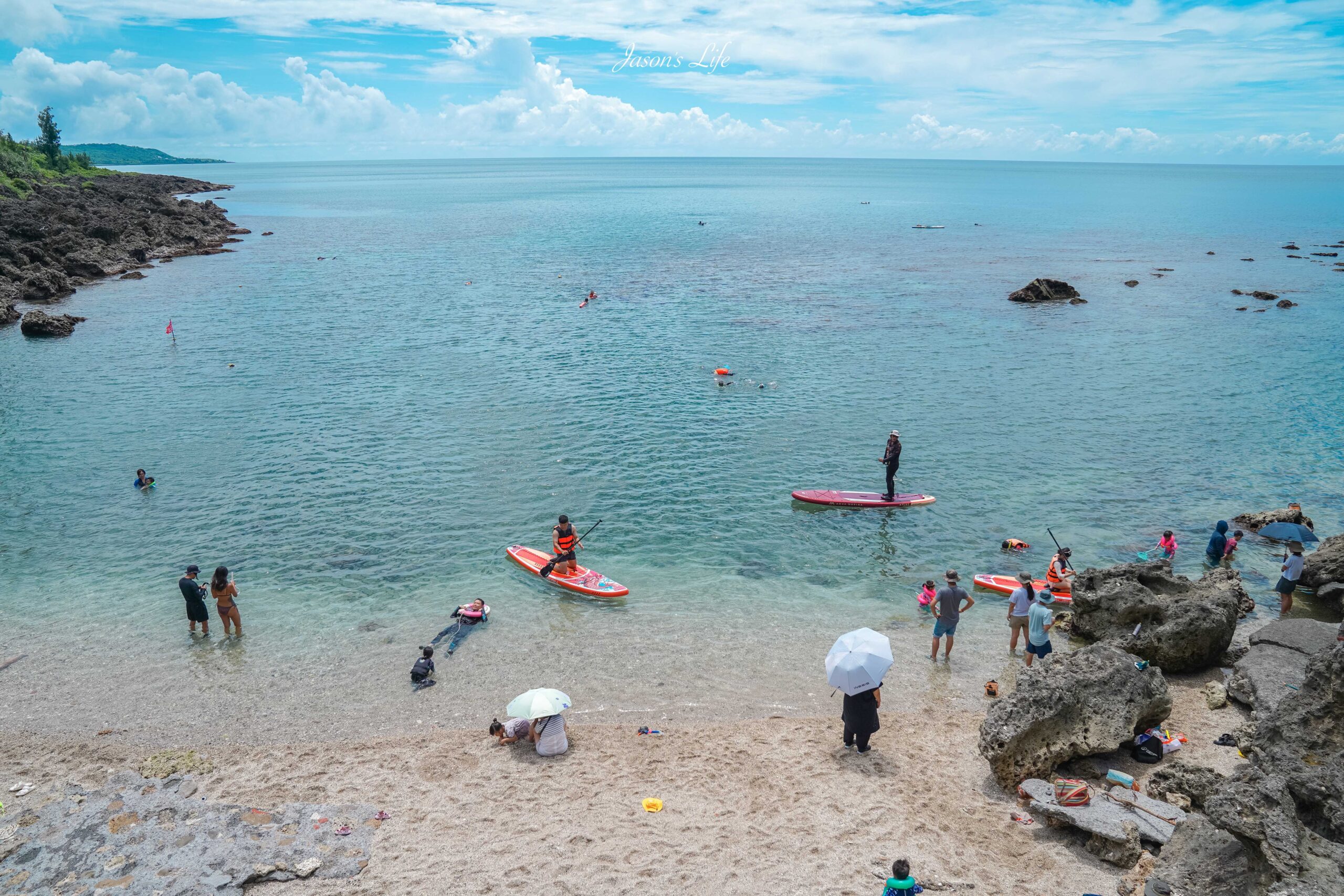 墾丁必訪海景咖啡館！萬里桐Oct.Sun Coffee無敵海景第一排，藍白異國風必拍。