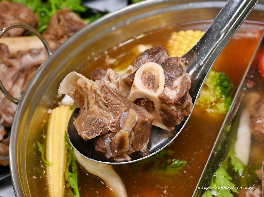 正老林羊肉爐吃到飽｜台中高評價羊肉爐吃到飽再一間，羊肉塊、羊腳筋、羊肋排、羊大骨任你吃到飽～ - 糖糖's 享食生活
