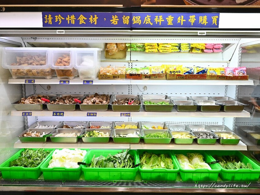 正老林羊肉爐吃到飽｜台中高評價羊肉爐吃到飽再一間，羊肉塊、羊腳筋、羊肋排、羊大骨任你吃到飽～ - 糖糖's 享食生活