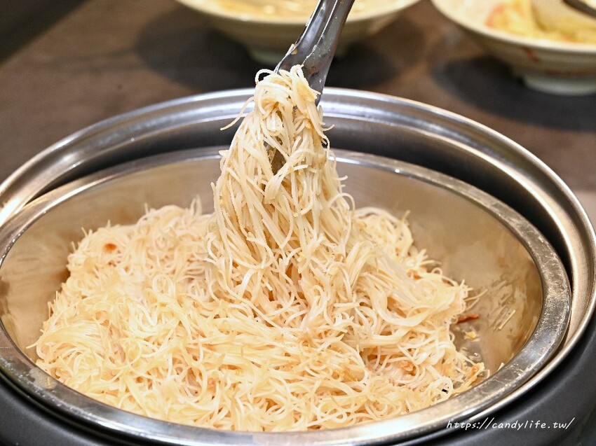 正老林羊肉爐吃到飽｜台中高評價羊肉爐吃到飽再一間，羊肉塊、羊腳筋、羊肋排、羊大骨任你吃到飽～ - 糖糖's 享食生活