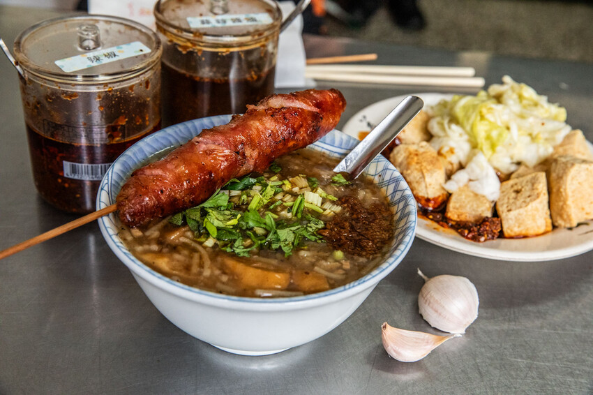 宜蘭阿扁米粉羹推薦，60年老店在地人最愛，隱藏版美食。