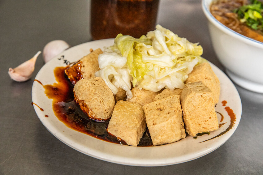 宜蘭阿扁米粉羹推薦，60年老店在地人最愛，隱藏版美食。