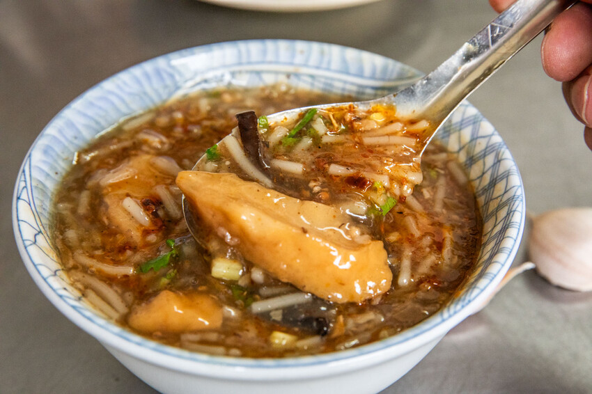 宜蘭阿扁米粉羹推薦，60年老店在地人最愛，隱藏版美食。