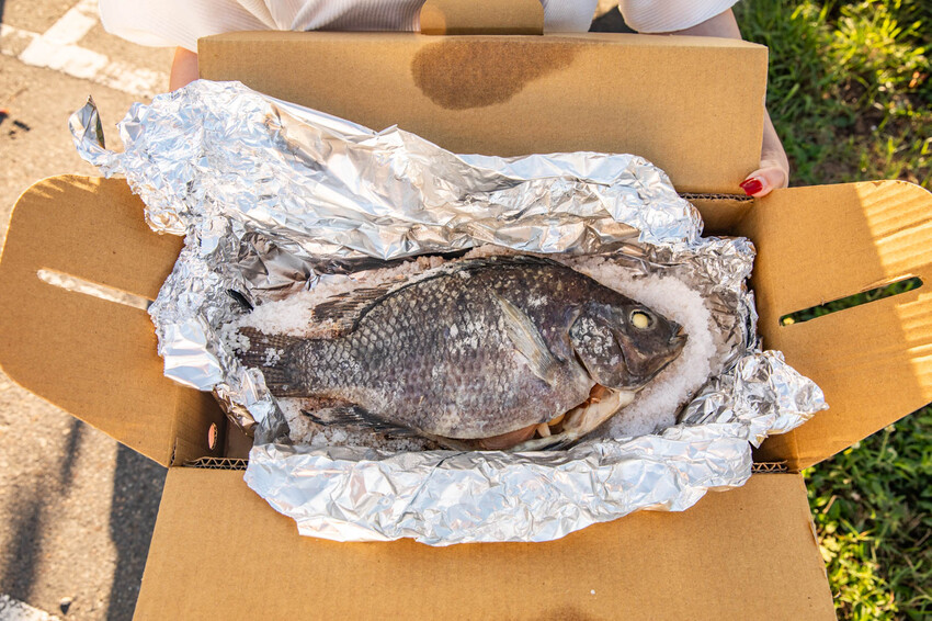 彰化鹿港美食推薦,吃貨漁夫烤魚大份又平價,花椒烤魚只要279元。