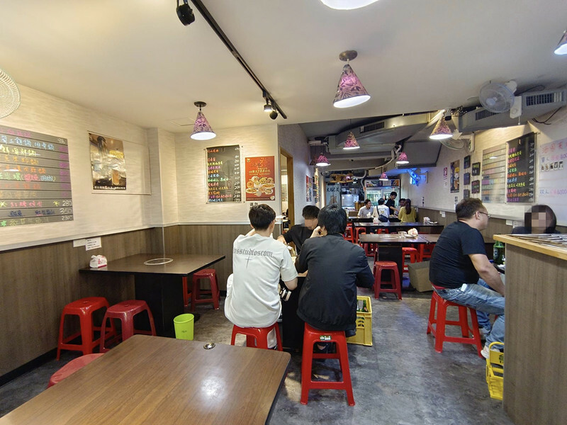 信義區熱炒首選！Google 4.9星「俗又大碗」熱炒嗨起來。