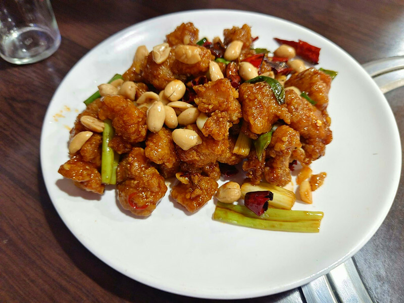 信義區熱炒首選！Google 4.9星「俗又大碗」熱炒嗨起來。