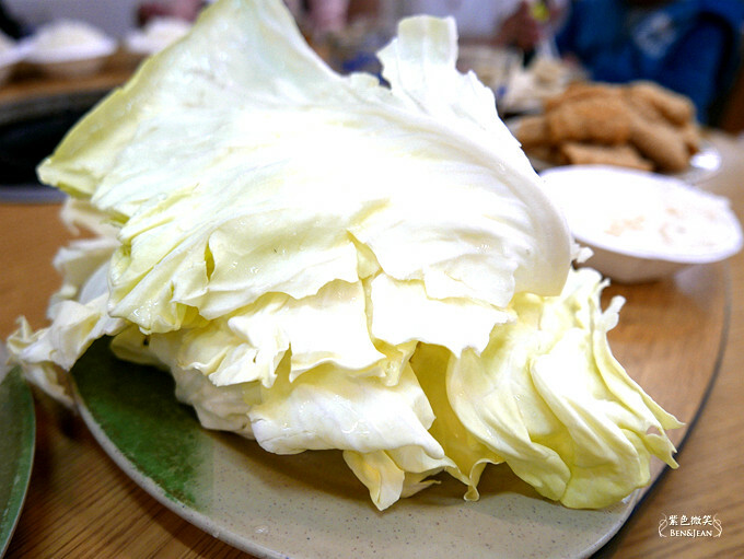 極品海鮮快炒，宜蘭薑母鴨羊肉爐熱炒都吃得到，三合一美味。