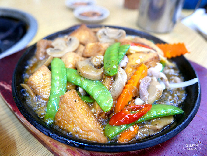 極品海鮮快炒，宜蘭薑母鴨羊肉爐熱炒都吃得到，三合一美味。