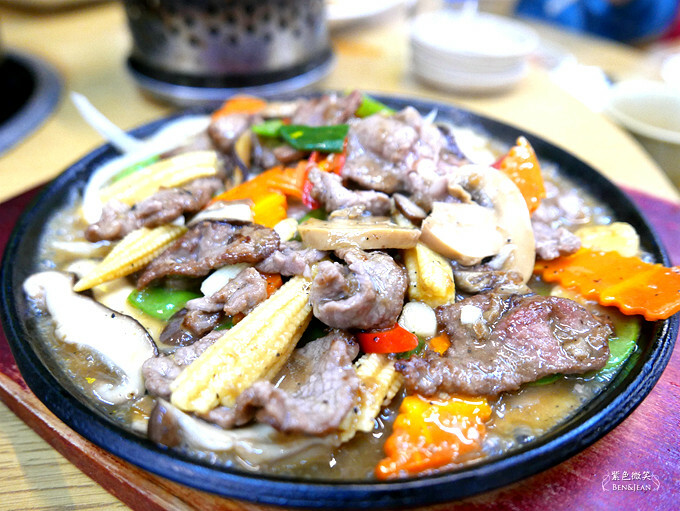 極品海鮮快炒，宜蘭薑母鴨羊肉爐熱炒都吃得到，三合一美味。