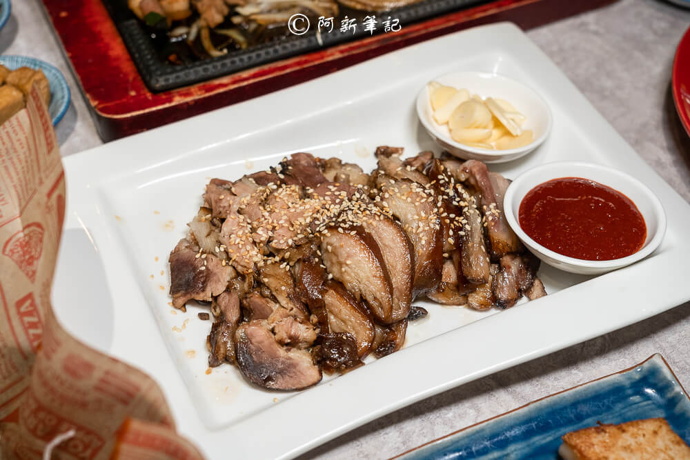 親水河畔韓式料理必吃!人蔘雞湯與超狂炸雞派對讓你愛爆。