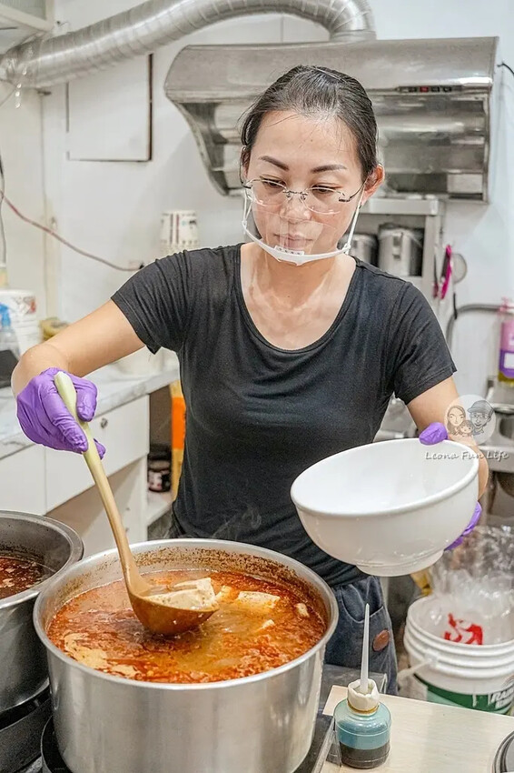 台中大里美食推薦！麻娃子麻辣燙超夠味，隱藏版香辣滷味必吃。