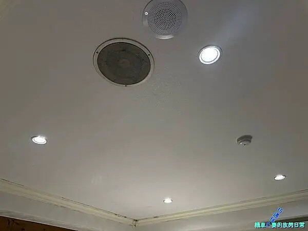 [南部住宿] 高雄鹽埕 河畔文旅 (非寵物旅館)