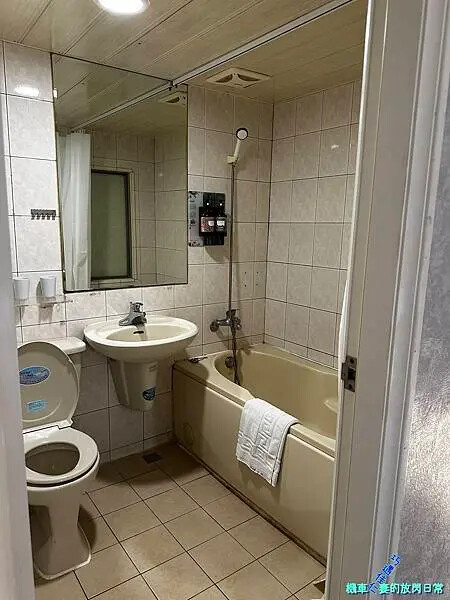 [南部住宿] 高雄鹽埕 河畔文旅 (非寵物旅館)