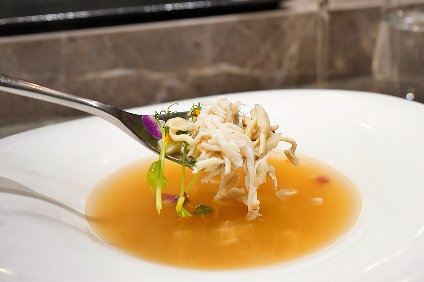 台中市西屯區超神秘鐵板燒無菜單料理！竟然隱身在知名婚宴會館裡，採預約匯款制，最新夏季菜單超驚豔！