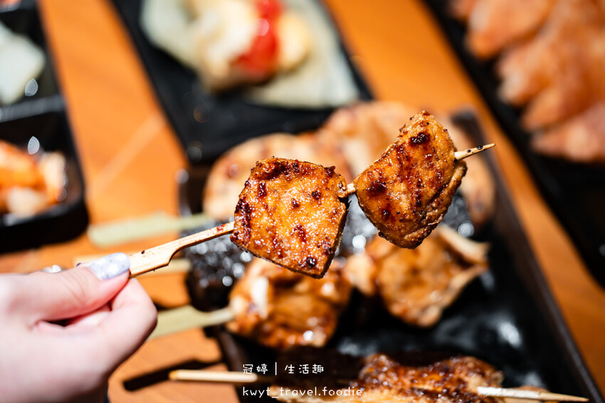 台北居酒屋推薦_柒息地串燒居酒屋晴光店，全台唯一鍋巴烤肉粽！炙烤肉粽刷上烤肉神醬，必吃端午節食物_2025菜單 – 冠婷生活趣