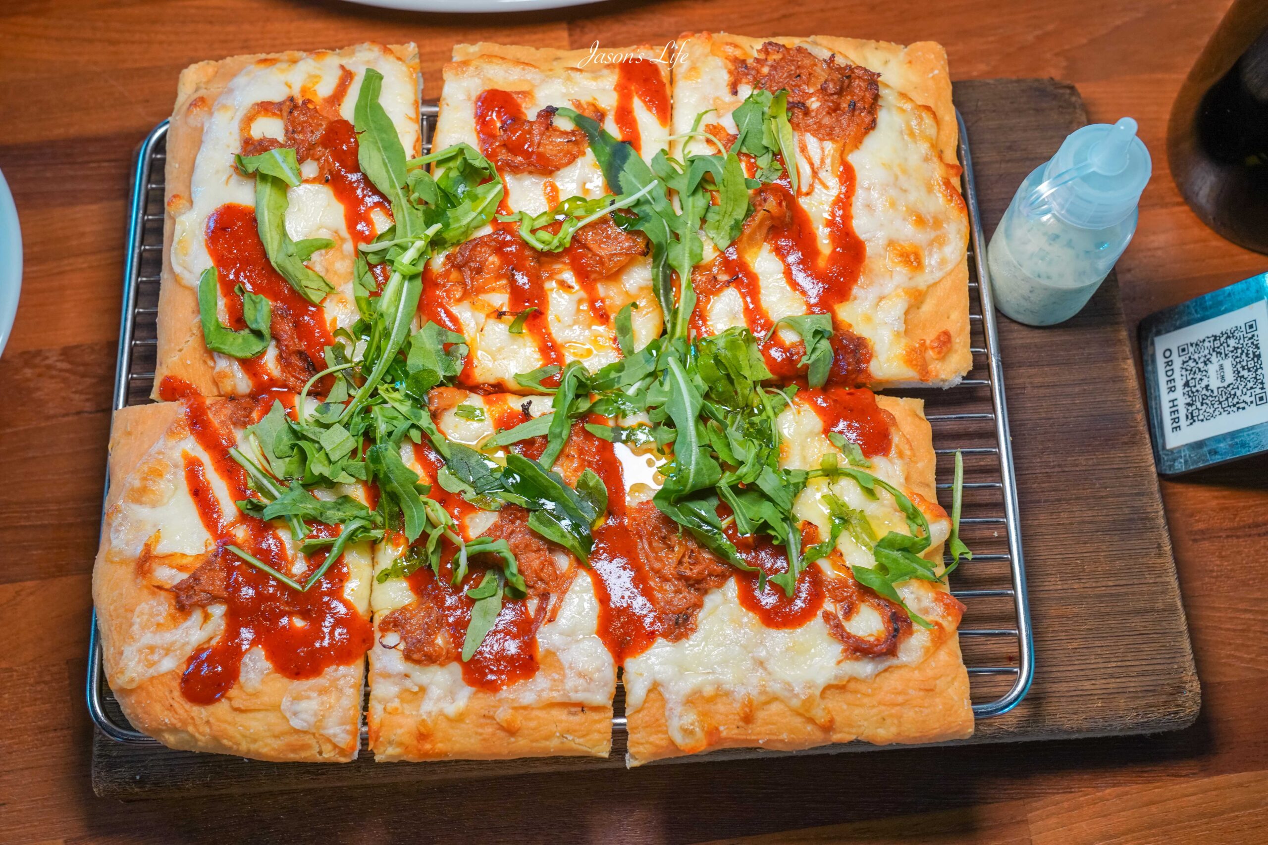 台中勤美美食推薦！做咖啡hecho老牌咖啡廳變身餐酒館，台中最潮聚餐選擇。