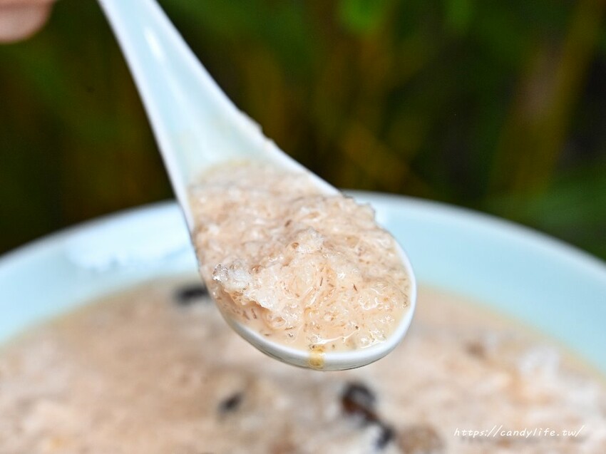 水澤潤舖|台中新開幕創意手搖飲,將現代茶飲文化結合東方養生甜品,生意超級好 - 糖糖's 享食生活